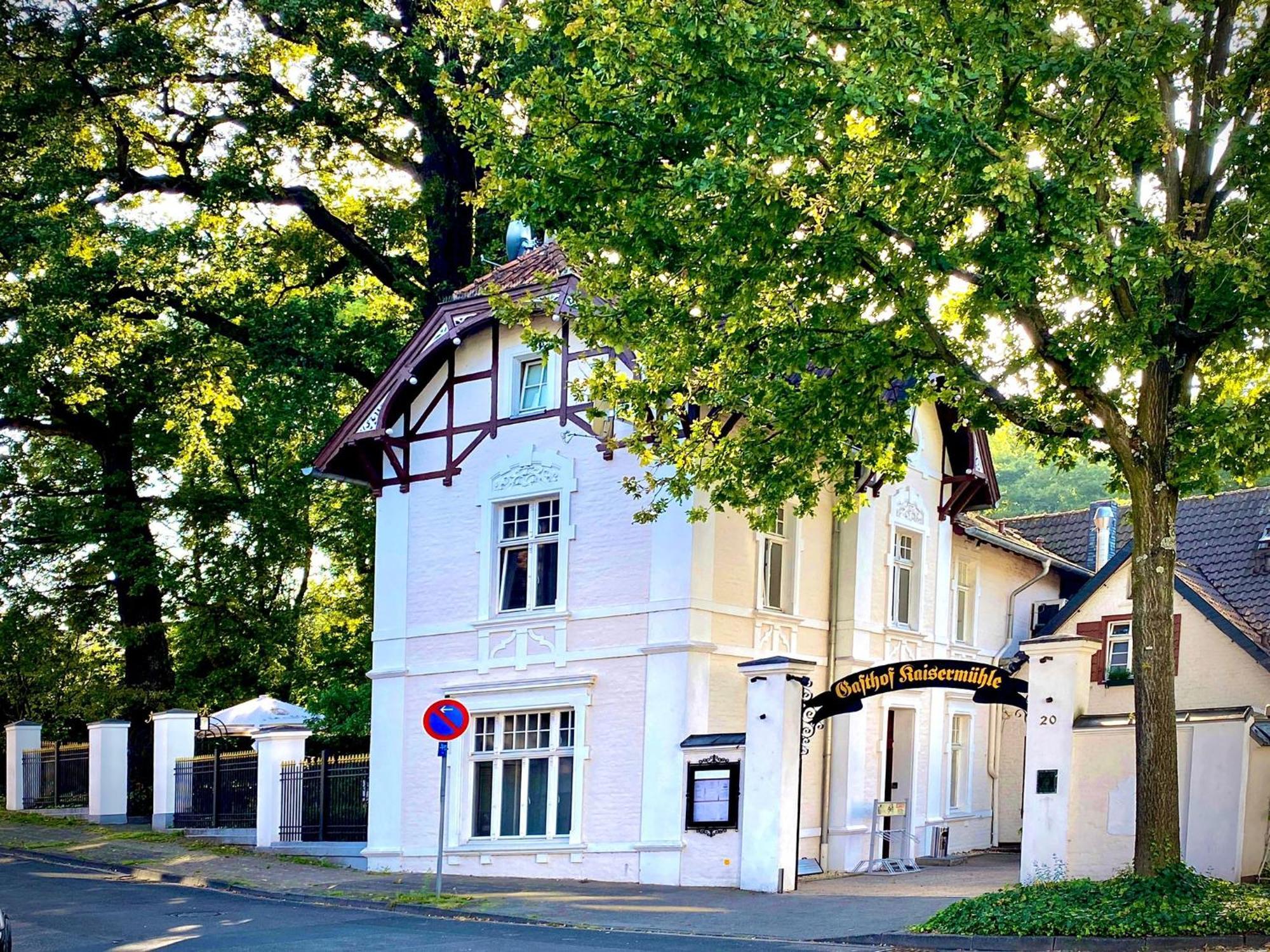 Historischer Gasthof Kaisermuehle - Hotel & Restaurant Viersen Zentrum Exteriör bild